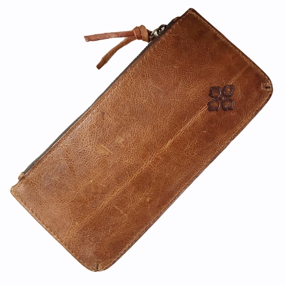 Patricia Nash Handbags - Patricia Nash Brown Leather Clutch Wallet Purse